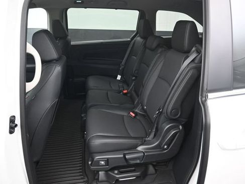 New 2026 Honda Odyssey EX-L image 10