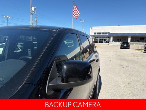 Used 2023 Dodge Durango GT image 12