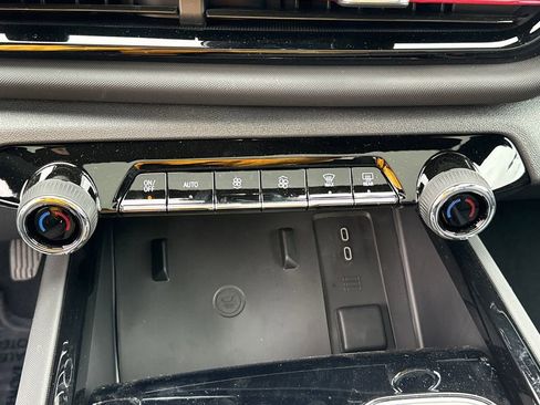 New 2024 Chevrolet Silverado EV RST AWD/4WD image 35