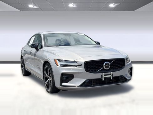 Certified 2024 Volvo S60 B5 Core w/ Climate Package AWD/4WD image 7