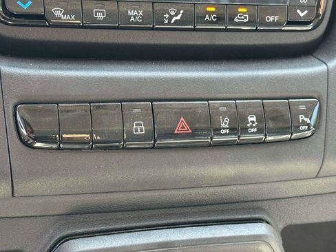 Used 2025 RAM ProMaster 1500 w/ Convenience Group image 14