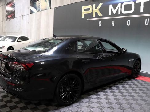 Used 2022 Maserati Quattroporte Modena image 9