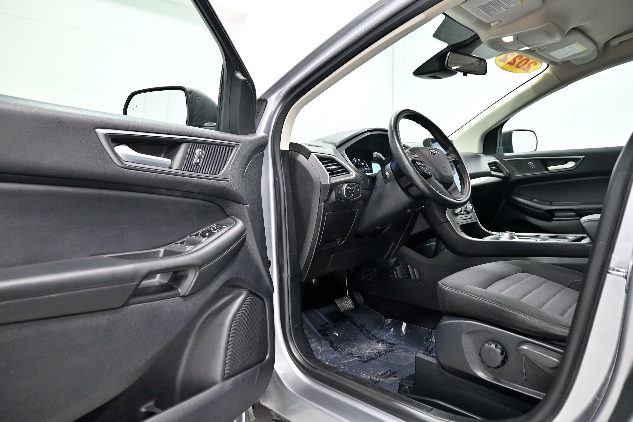 Used 2022 Ford Edge SE AWD/4WD image 4