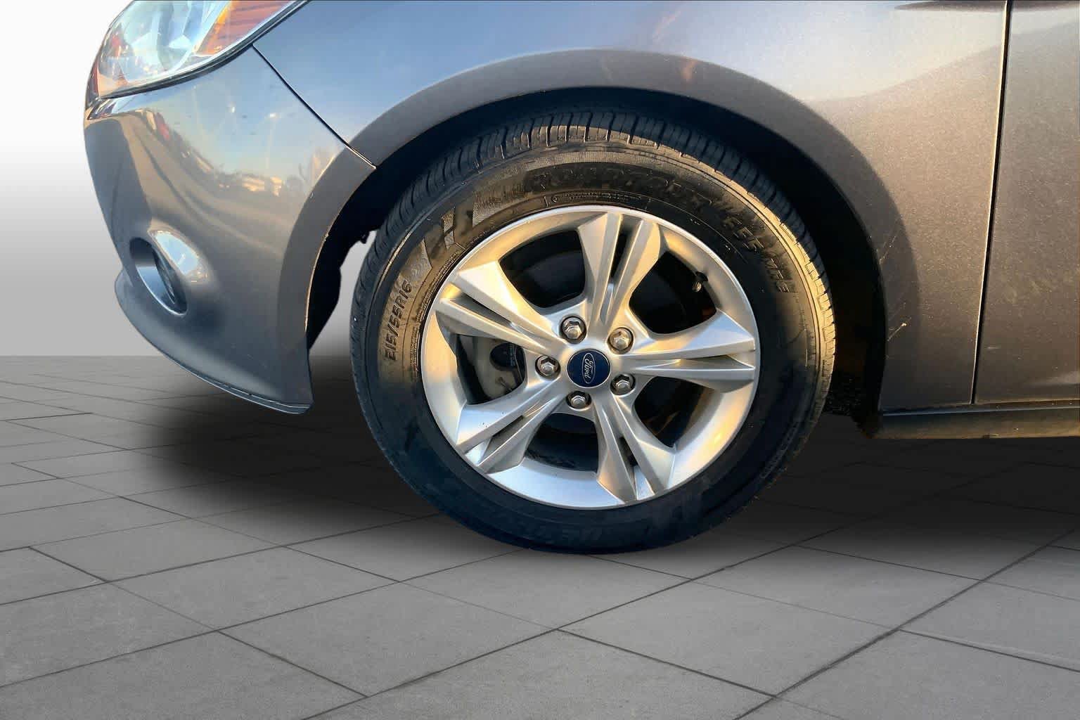 Used 2014 Ford Focus SE FWD image 10