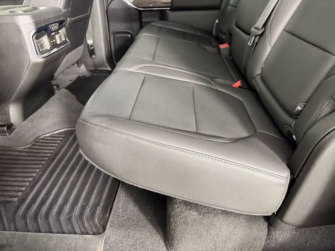 Used 2020 Chevrolet Silverado 2500 LTZ w/ LTZ Convenience Package image 28