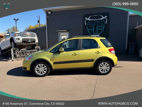 Used 2013 Suzuki SX4 AWD Hatchback image 6