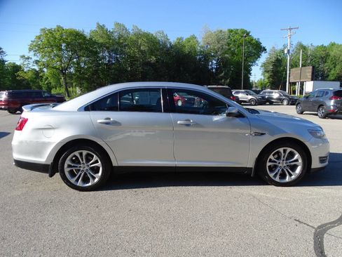Used 2013 Ford Taurus SEL AWD image 37