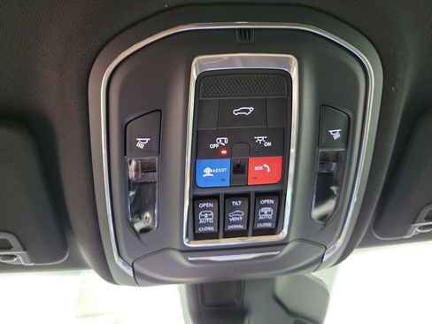 New 2025 Jeep Grand Cherokee L Limited w/ Black Appearance Package image 24