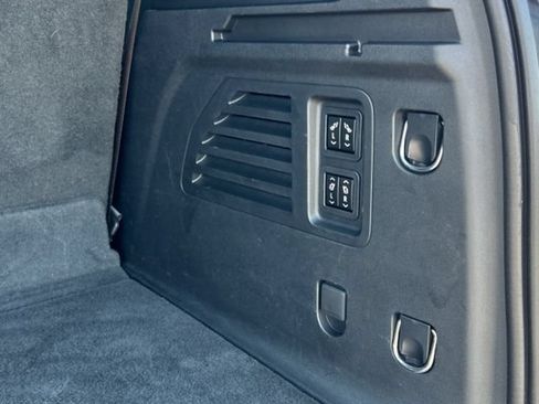 Used 2024 Chevrolet Traverse RS AWD/4WD image 10
