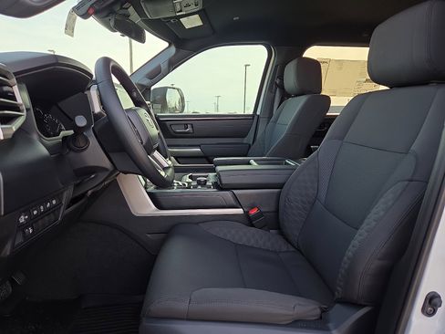 New 2026 Toyota Tundra SR5 image 9