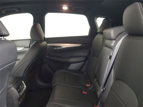 Used 2021 INFINITI QX50 Luxe w/ Appearance Package image 11