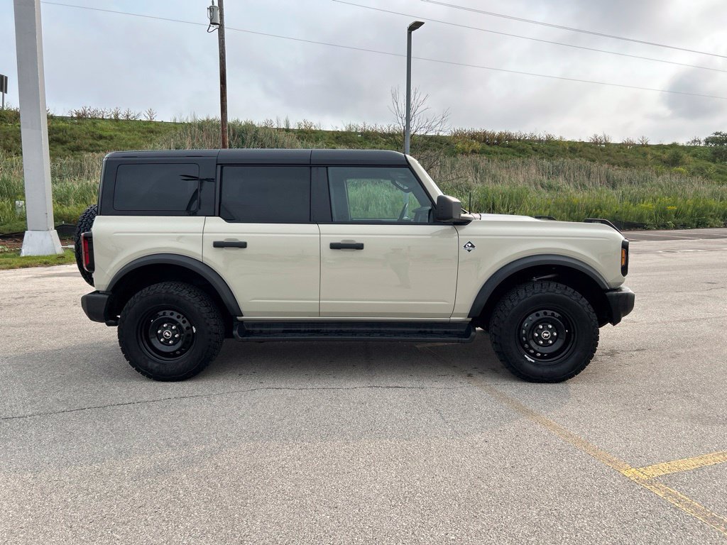 Certified 2026 Ford Bronco Outer Banks AWD/4WD image 5