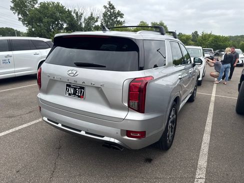 Used 2022 Hyundai Palisade Calligraphy w/ Winter Package FWD image 10