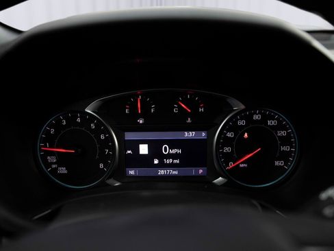 Used 2022 Chevrolet Equinox RS w/ Infotainment Package image 4