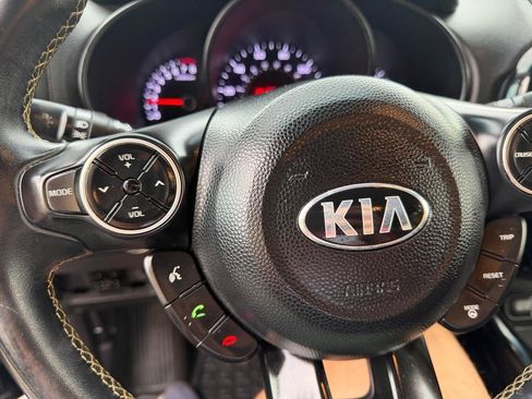 Used 2016 Kia Soul + w/ Audio Package FWD image 27