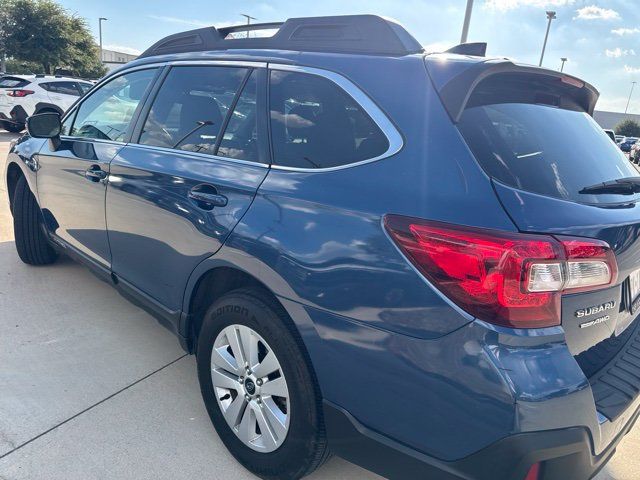Used 2019 Subaru Outback 2.5i Premium AWD/4WD image 4