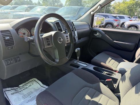 Used 2012 Nissan Frontier PRO-4X AWD/4WD image 14
