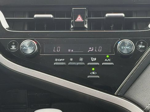 Used 2023 Toyota Camry SE FWD image 25
