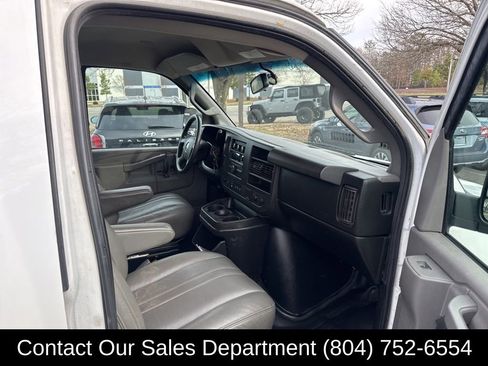 Used 2018 GMC Savana 3500 Work Van w/ Driver Convenience Package image 15