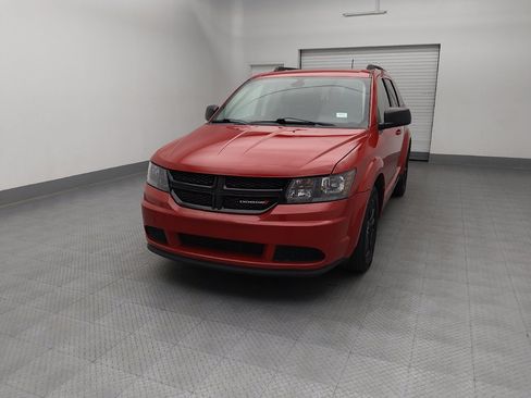 Used 2020 Dodge Journey SE w/ SE Popular Equipment Group FWD image 15