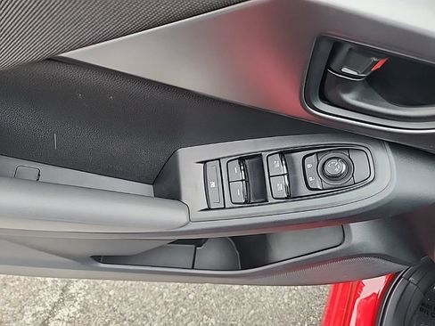 Used 2025 Subaru Impreza 2.0i image 9