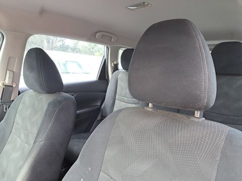 Used 2015 Nissan Rogue S image 15