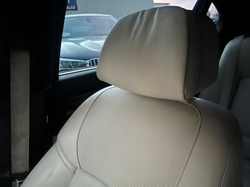 Used 2014 BMW 750Li xDrive image 29