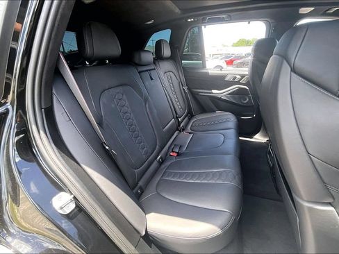 Used 2021 BMW X5 M w/ Competition Package AWD/4WD image 20