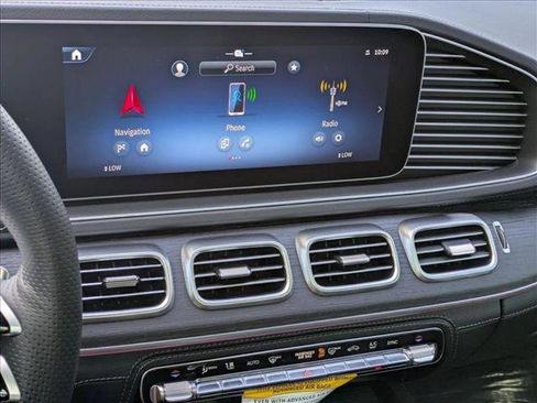 New 2026 Mercedes-Benz GLS 580 4MATIC image 12