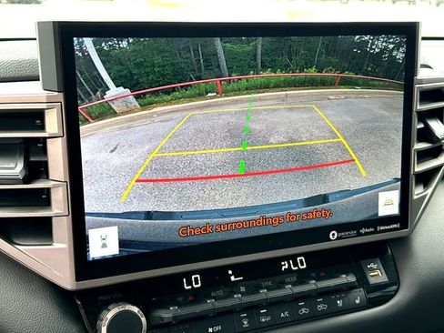 Used 2023 Toyota Tundra Limited w/ Power Package AWD/4WD image 15