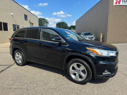 Used 2016 Toyota Highlander Limited Platinum AWD/4WD image 12