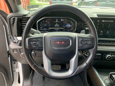Used 2023 GMC Sierra 1500 SLT AWD/4WD image 27
