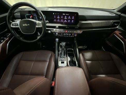 Used 2024 Kia Telluride EX w/ EX Captain's Chair Package AWD/4WD image 31