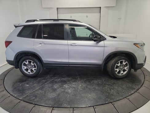 Certified 2023 Honda Passport TrailSport image 11