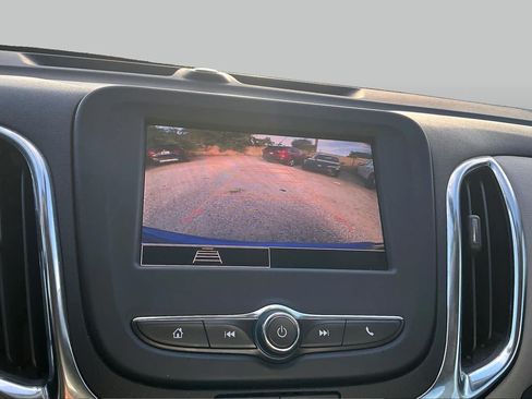 Used 2024 Chevrolet Equinox LS w/ Driver Confidence II Package FWD image 23