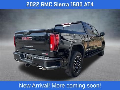 Used 2022 GMC Sierra 1500 AT4 w/ AT4 Premium Package image 3
