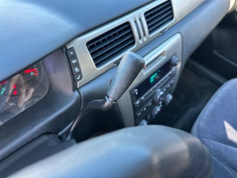 Used 2011 Chevrolet Impala Police FWD image 17