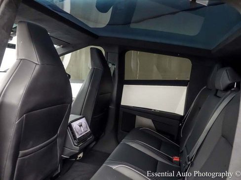 Used 2024 Tesla Cybertruck AWD Crew Cab image 15