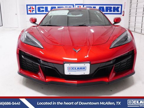 New 2027 Chevrolet Corvette Grand Sport w/ Z52 Sport Performance Package RWD image 2