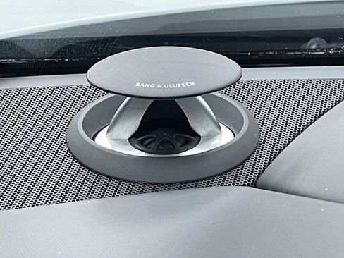 Used 2021 Audi S8 L image 43