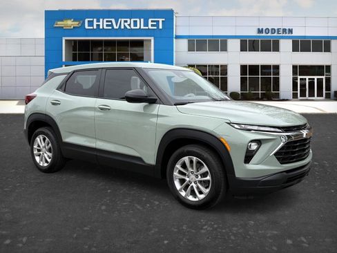 Certified 2025 Chevrolet TrailBlazer LS w/ LS Convenience Package image 6