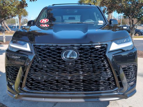 Used 2024 Lexus LX 600 F Sport image 3