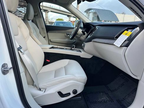 Used 2025 Volvo XC90 T8 Plus w/ Protection Package Premier image 10
