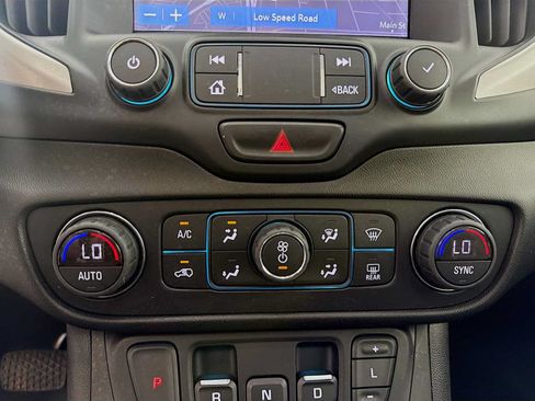 Used 2019 GMC Terrain SLE w/ Driver Convenience Package AWD/4WD image 14