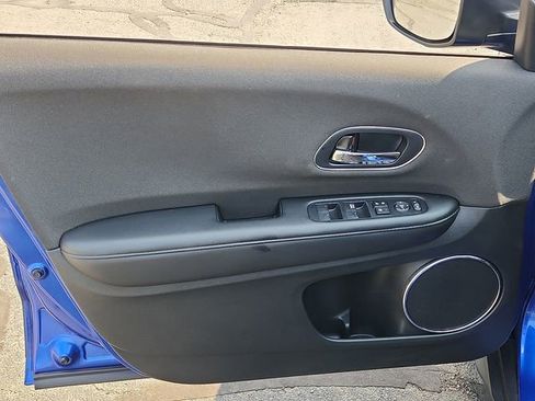 Used 2019 Honda HR-V EX image 12