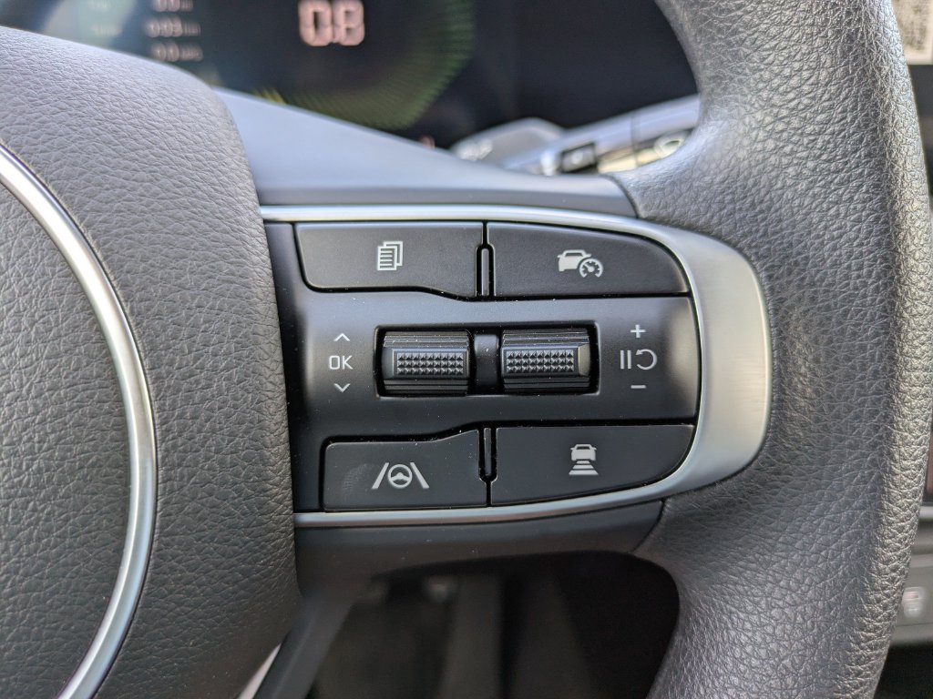 New 2026 Kia K5 LXS FWD image 22