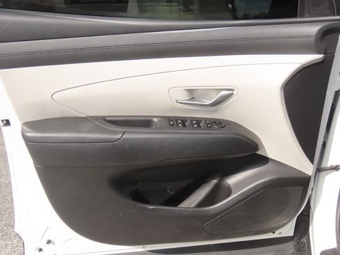 Used 2025 Hyundai Tucson SEL FWD image 23