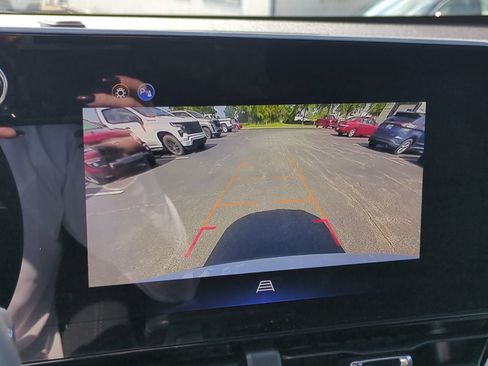Used 2026 Chevrolet Equinox LT FWD image 25