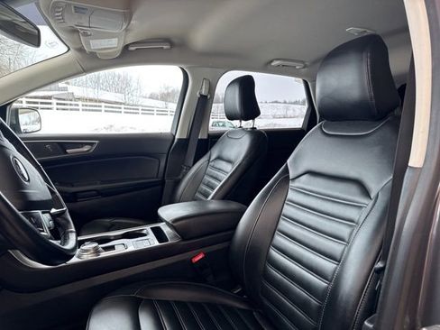 Used 2023 Ford Edge SEL image 15