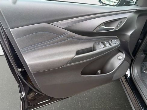 New 2026 Buick Envista Sport Touring w/ Convenience I Package FWD image 17